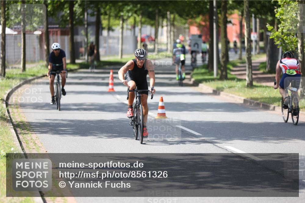 10.08.2025 - GEWOBA Citytriathlon Bremen Yannick Fuchs http://msf.ph/oto/8561326 10.08.2025 14:22:15 Radfahren 109, 186, 215, 217, 224, 253, 258, 262 meine-sportfotos.de