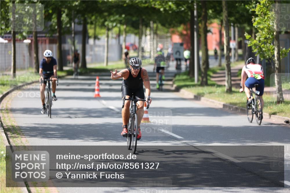 10.08.2025 - GEWOBA Citytriathlon Bremen Yannick Fuchs http://msf.ph/oto/8561327 10.08.2025 14:22:15 Radfahren 109, 186, 215, 217, 224, 253, 258, 262 meine-sportfotos.de