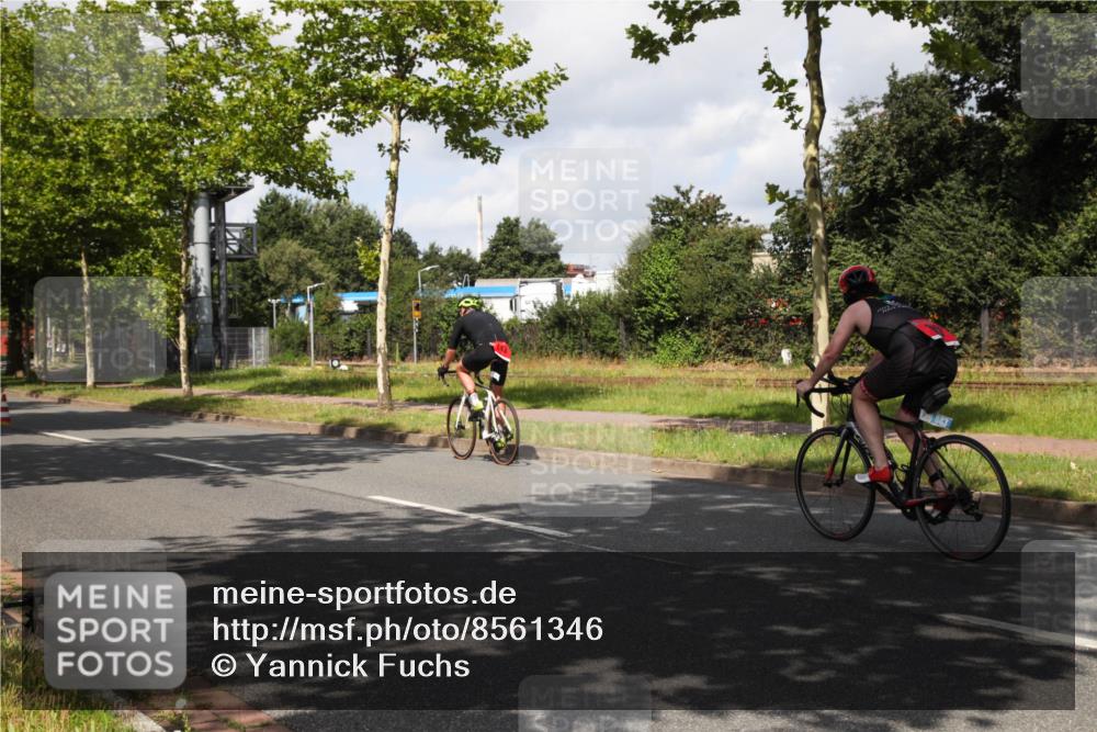 10.08.2025 - GEWOBA Citytriathlon Bremen Yannick Fuchs http://msf.ph/oto/8561346 10.08.2025 12:15:42 Radfahren 626, 641, 682, 715, 834, 836, 839, 840, 858, 859, 1016 meine-sportfotos.de