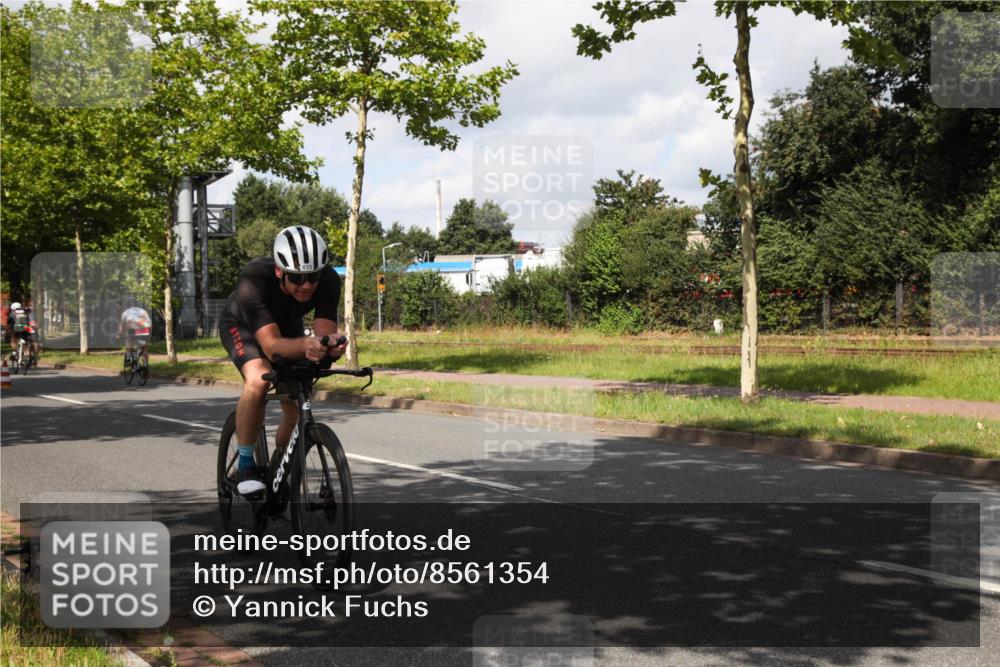 10.08.2025 - GEWOBA Citytriathlon Bremen Yannick Fuchs http://msf.ph/oto/8561354 10.08.2025 12:15:46 Radfahren 600, 626, 641, 682, 715, 824, 836, 839, 840, 859, 891, 1016, 1022 meine-sportfotos.de