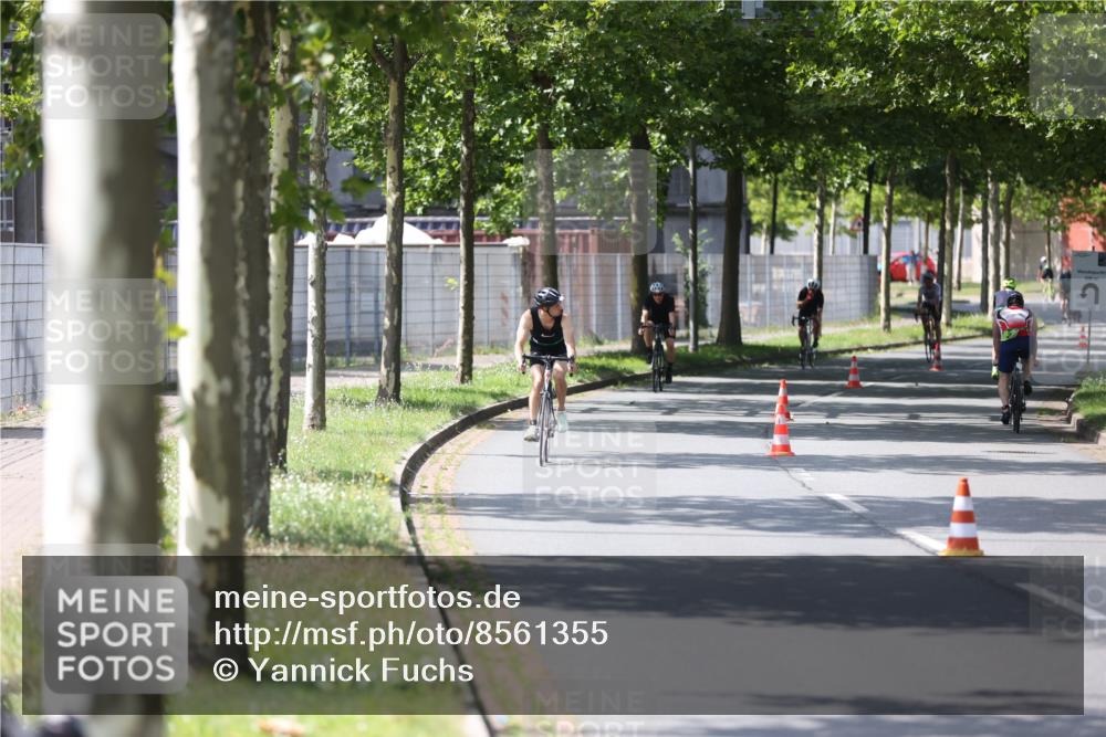 10.08.2025 - GEWOBA Citytriathlon Bremen Yannick Fuchs http://msf.ph/oto/8561355 10.08.2025 14:22:18 Radfahren 109, 186, 215, 217, 224, 253, 258, 262 meine-sportfotos.de
