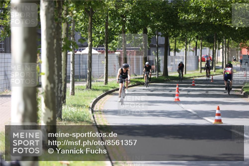 10.08.2025 - GEWOBA Citytriathlon Bremen Yannick Fuchs http://msf.ph/oto/8561357 10.08.2025 14:22:18 Radfahren 109, 186, 215, 217, 224, 253, 258, 262 meine-sportfotos.de