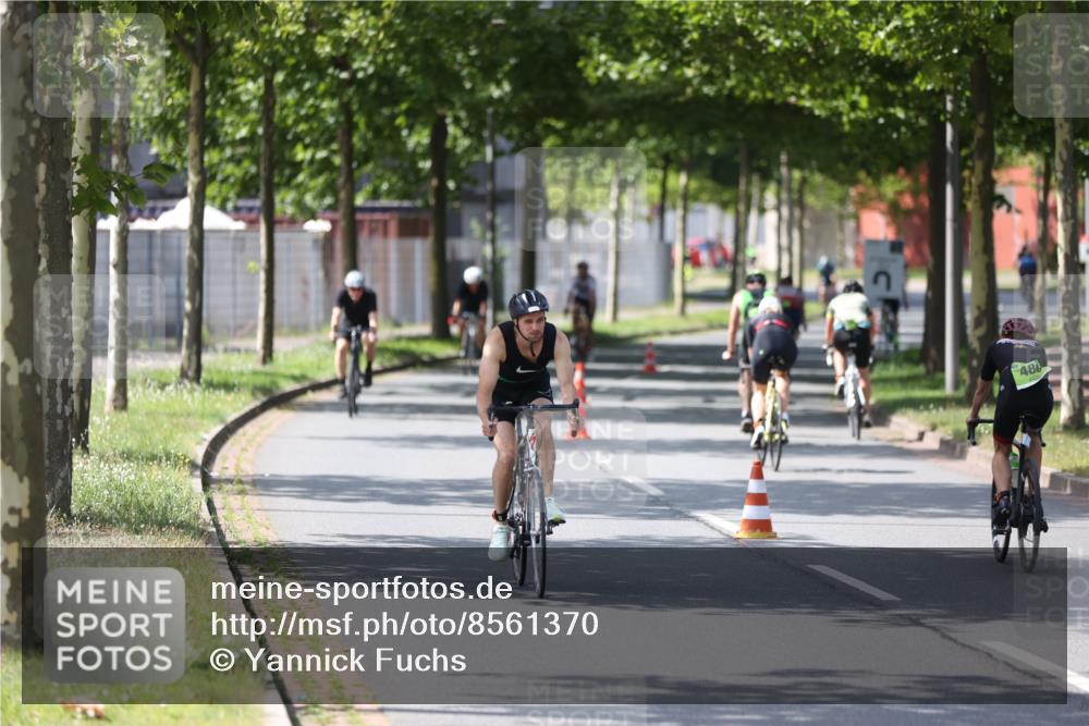 10.08.2025 - GEWOBA Citytriathlon Bremen Yannick Fuchs http://msf.ph/oto/8561370 10.08.2025 14:22:20 Radfahren 109, 186, 215, 217, 224, 258, 259, 262 meine-sportfotos.de