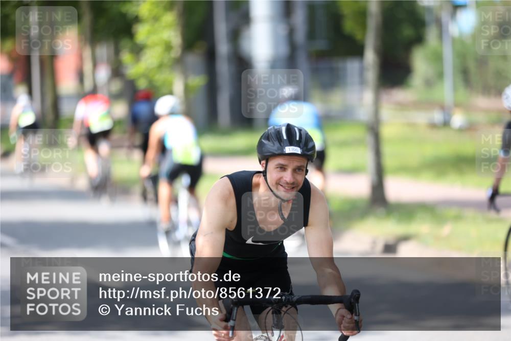 10.08.2025 - GEWOBA Citytriathlon Bremen Yannick Fuchs http://msf.ph/oto/8561372 10.08.2025 14:22:22 Radfahren 109, 186, 215, 217, 224, 242, 258, 259, 262 meine-sportfotos.de
