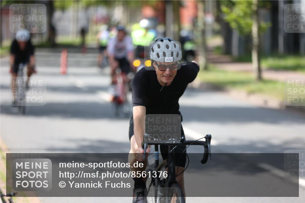 10.08.2025 - GEWOBA Citytriathlon Bremen Yannick Fuchs http://msf.ph/oto/8561376 10.08.2025 14:22:26 Radfahren 186, 215, 217, 242, 259, 262 meine-sportfotos.de