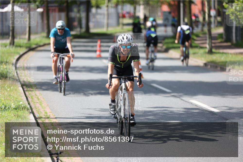 10.08.2025 - GEWOBA Citytriathlon Bremen Yannick Fuchs http://msf.ph/oto/8561397 10.08.2025 14:22:33 Radfahren 86, 186, 217, 242, 259, 262 meine-sportfotos.de