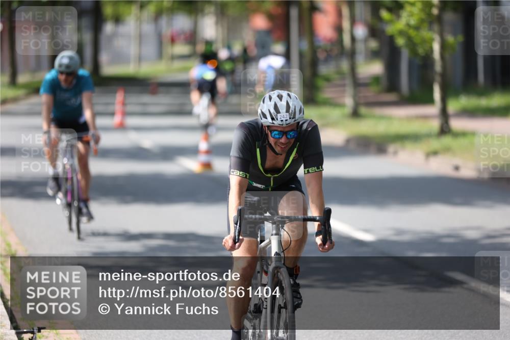 10.08.2025 - GEWOBA Citytriathlon Bremen Yannick Fuchs http://msf.ph/oto/8561404 10.08.2025 14:22:34 Radfahren 86, 217, 242, 259, 262, 297 meine-sportfotos.de