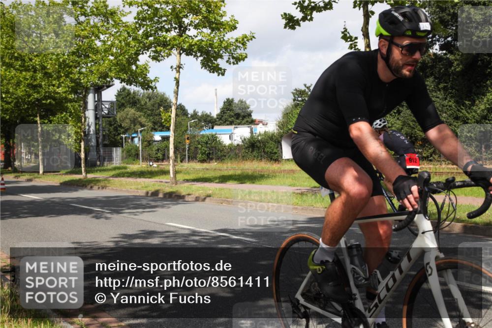 10.08.2025 - GEWOBA Citytriathlon Bremen Yannick Fuchs http://msf.ph/oto/8561411 10.08.2025 12:16:37 Radfahren 567, 742, 768, 783, 843, 902, 915, 1035, 1039 meine-sportfotos.de