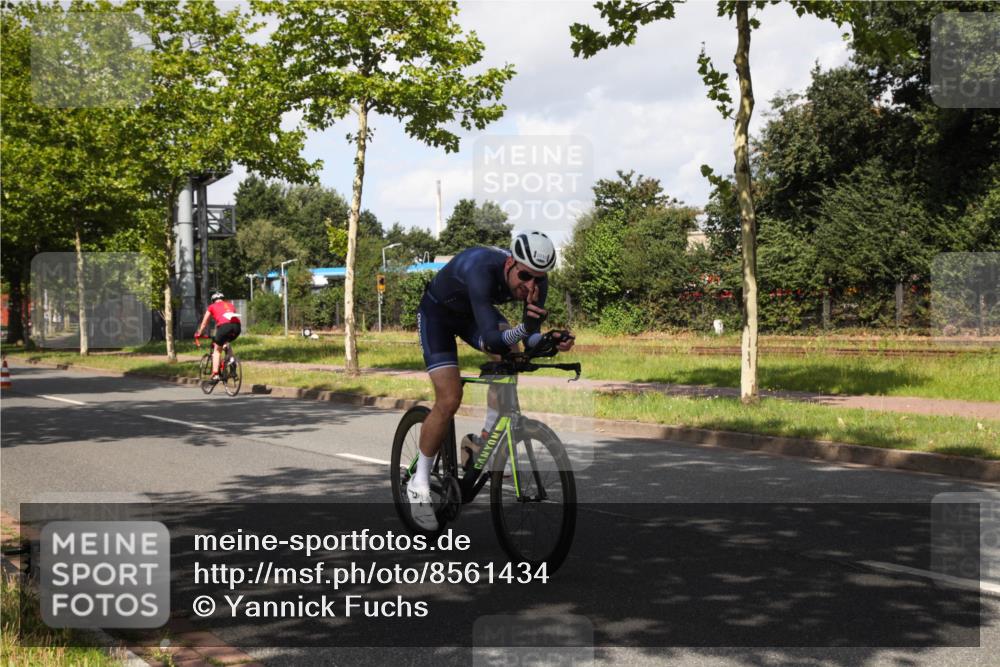 10.08.2025 - GEWOBA Citytriathlon Bremen Yannick Fuchs http://msf.ph/oto/8561434 10.08.2025 12:16:51 Radfahren 567, 783, 822, 877, 915, 1010, 1035, 1039 meine-sportfotos.de