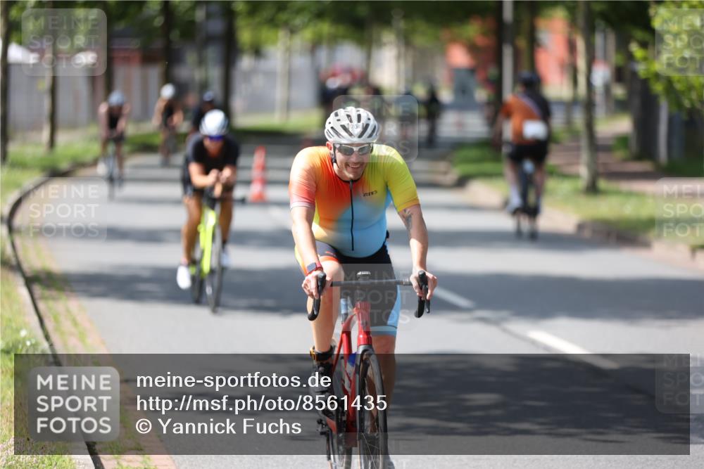 10.08.2025 - GEWOBA Citytriathlon Bremen Yannick Fuchs http://msf.ph/oto/8561435 10.08.2025 14:22:49 Radfahren 86, 89, 182, 204, 246, 252, 280, 288, 289, 297, 353, 427 meine-sportfotos.de