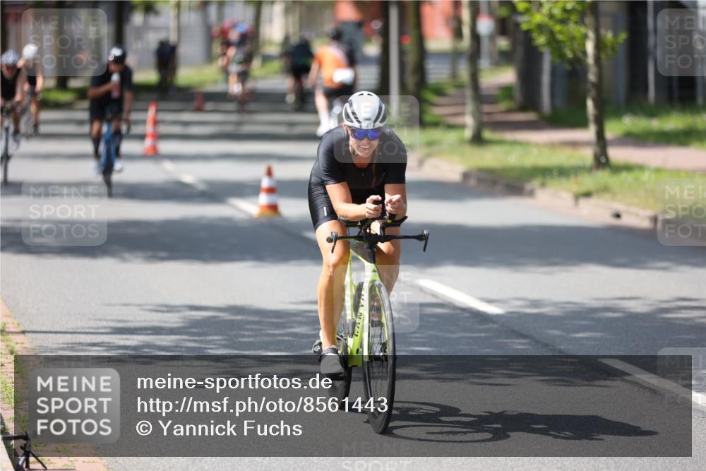 10.08.2025 - GEWOBA Citytriathlon Bremen Yannick Fuchs http://msf.ph/oto/8561443 10.08.2025 14:22:50 Radfahren 86, 89, 182, 204, 246, 252, 280, 288, 289, 297, 353, 427 meine-sportfotos.de