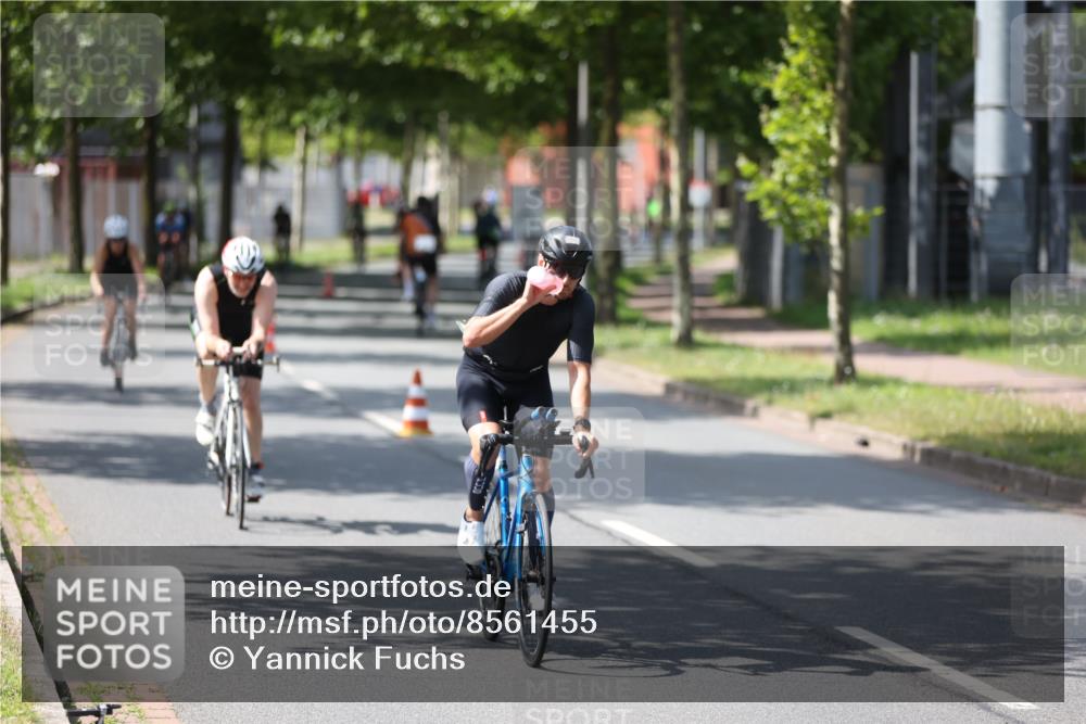 10.08.2025 - GEWOBA Citytriathlon Bremen Yannick Fuchs http://msf.ph/oto/8561455 10.08.2025 14:22:52 Radfahren 86, 89, 182, 204, 246, 252, 280, 288, 289, 297, 353, 427 meine-sportfotos.de