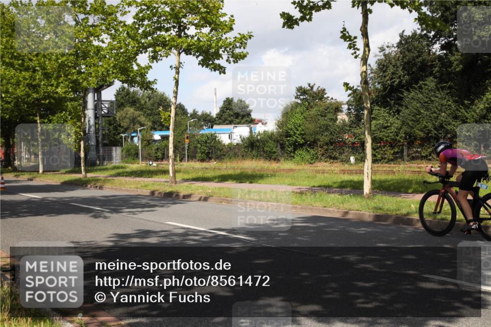 10.08.2025 - GEWOBA Citytriathlon Bremen Yannick Fuchs http://msf.ph/oto/8561472 10.08.2025 12:17:25 Radfahren 671, 766, 856, 912 meine-sportfotos.de