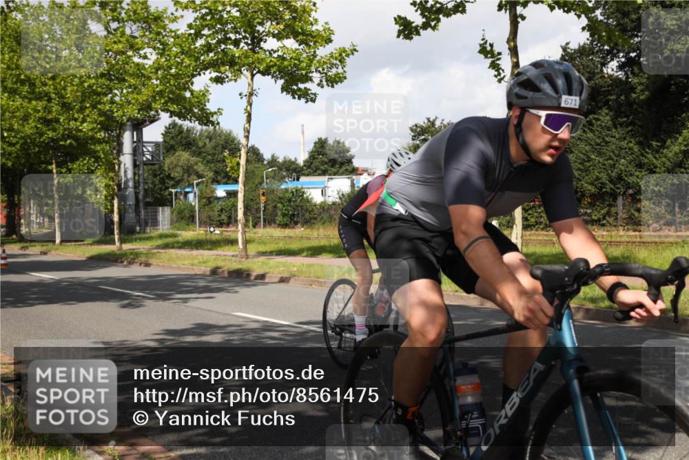 10.08.2025 - GEWOBA Citytriathlon Bremen Yannick Fuchs http://msf.ph/oto/8561475 10.08.2025 12:17:30 Radfahren 671, 766, 856, 912 meine-sportfotos.de