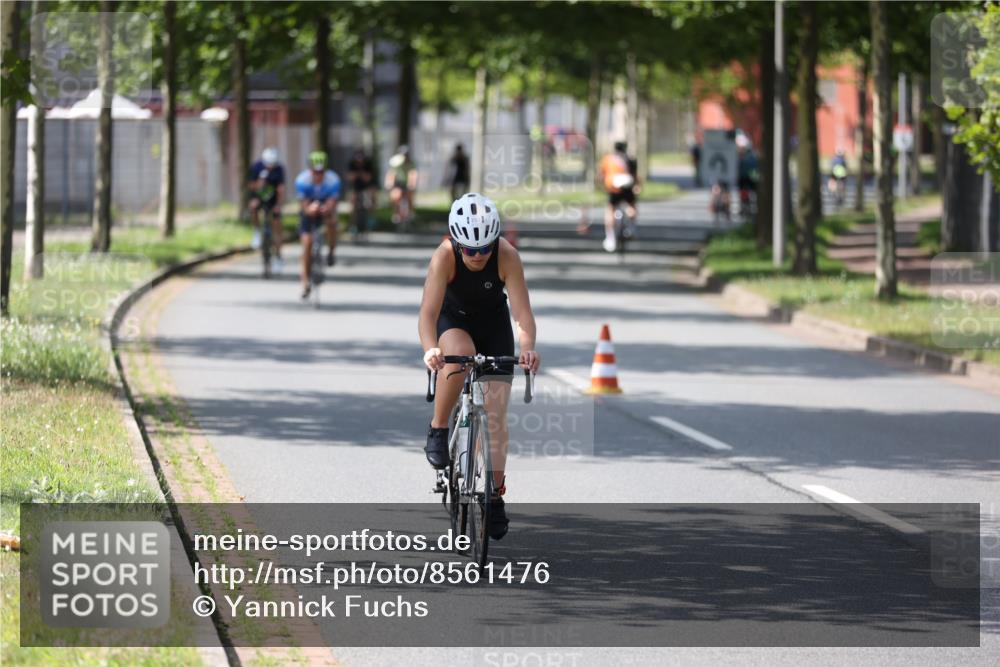 10.08.2025 - GEWOBA Citytriathlon Bremen Yannick Fuchs http://msf.ph/oto/8561476 10.08.2025 14:22:54 Radfahren 86, 89, 182, 204, 246, 252, 280, 288, 289, 297, 353, 427 meine-sportfotos.de