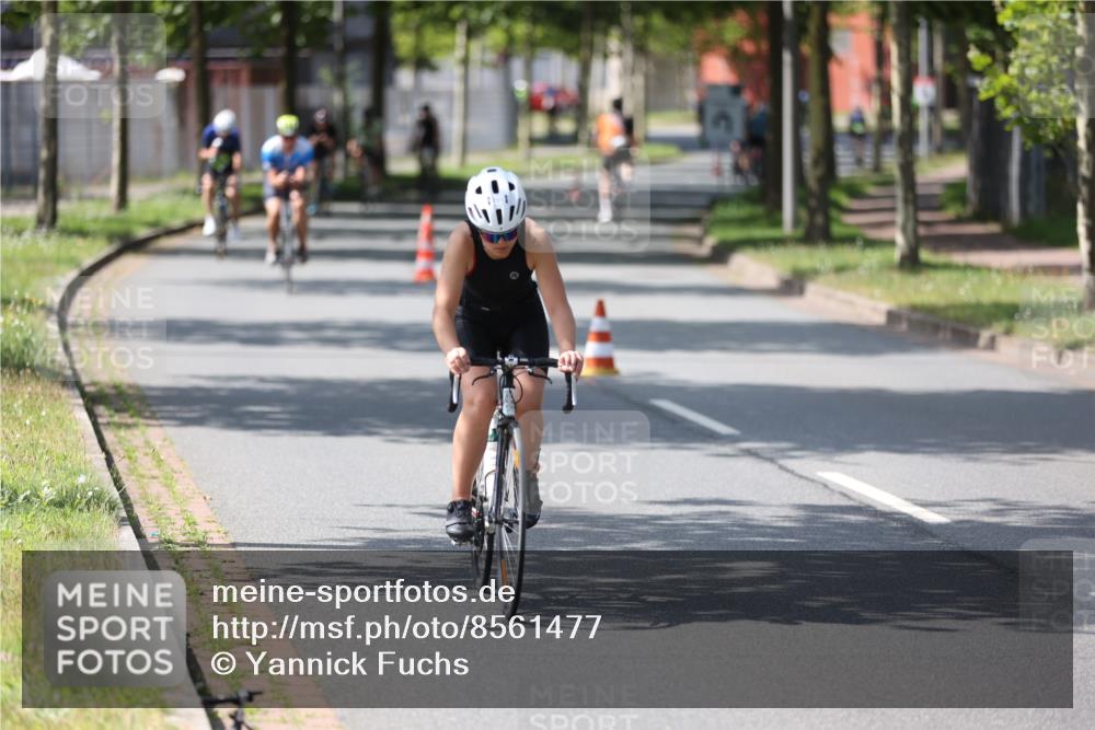 10.08.2025 - GEWOBA Citytriathlon Bremen Yannick Fuchs http://msf.ph/oto/8561477 10.08.2025 14:22:54 Radfahren 86, 89, 182, 204, 246, 252, 280, 288, 289, 297, 353, 427 meine-sportfotos.de