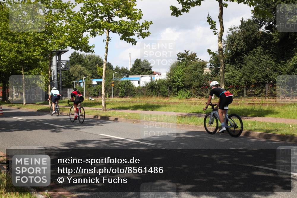 10.08.2025 - GEWOBA Citytriathlon Bremen Yannick Fuchs http://msf.ph/oto/8561486 10.08.2025 12:17:40 Radfahren 560, 566, 766, 912, 1025 meine-sportfotos.de