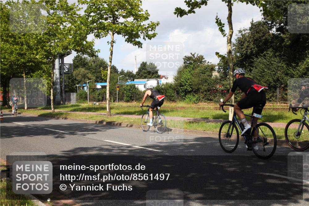 10.08.2025 - GEWOBA Citytriathlon Bremen Yannick Fuchs http://msf.ph/oto/8561497 10.08.2025 12:17:45 Radfahren 560, 566, 741, 765, 766, 933, 1025 meine-sportfotos.de