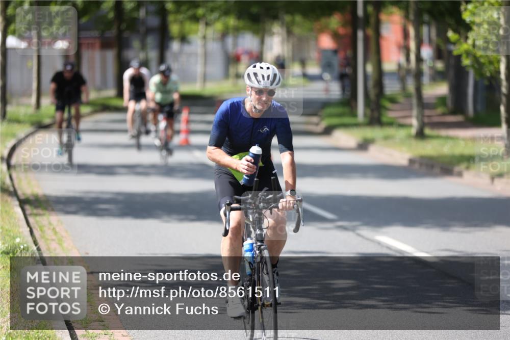 10.08.2025 - GEWOBA Citytriathlon Bremen Yannick Fuchs http://msf.ph/oto/8561511 10.08.2025 14:22:59 Radfahren 89, 163, 182, 204, 246, 249, 252, 280, 288, 289, 297, 353, 427, 431 meine-sportfotos.de