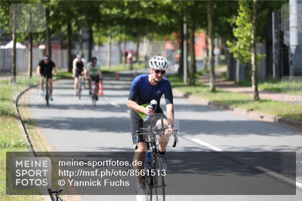 10.08.2025 - GEWOBA Citytriathlon Bremen Yannick Fuchs http://msf.ph/oto/8561513 10.08.2025 14:22:59 Radfahren 89, 163, 182, 204, 246, 249, 252, 280, 288, 289, 297, 353, 427, 431 meine-sportfotos.de