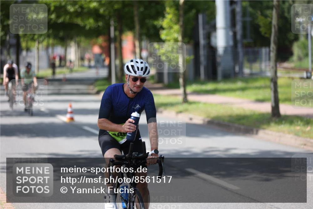 10.08.2025 - GEWOBA Citytriathlon Bremen Yannick Fuchs http://msf.ph/oto/8561517 10.08.2025 14:22:59 Radfahren 89, 163, 182, 204, 246, 249, 252, 280, 288, 289, 297, 353, 427, 431 meine-sportfotos.de