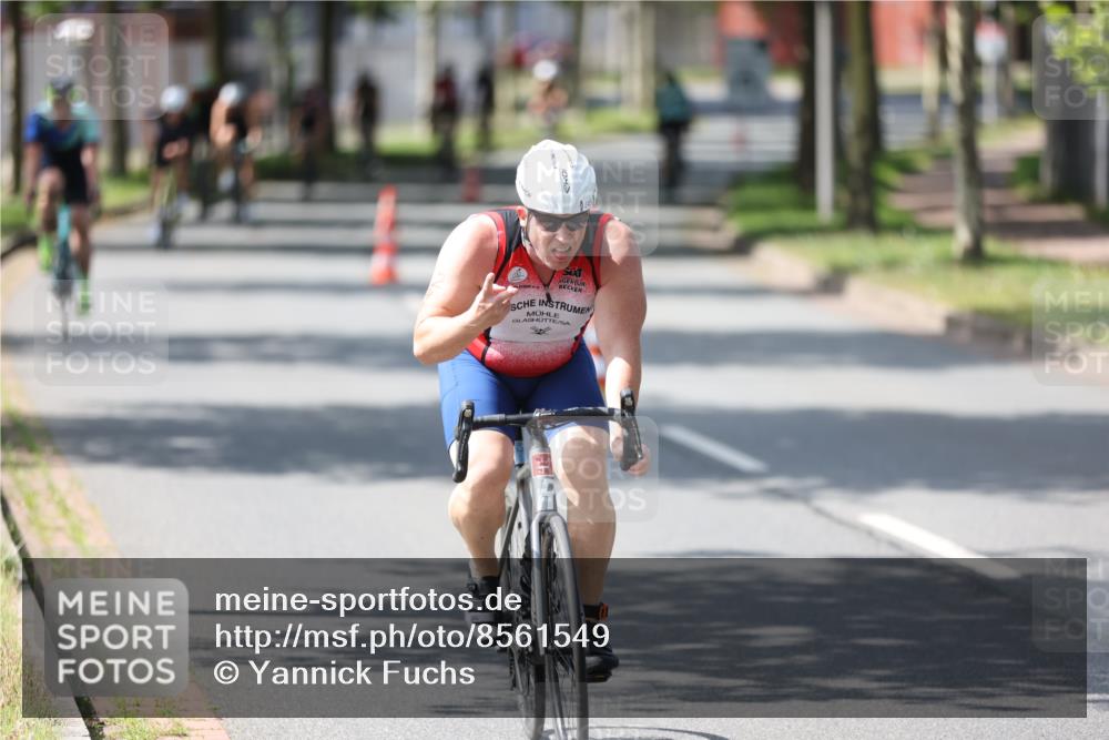 10.08.2025 - GEWOBA Citytriathlon Bremen Yannick Fuchs http://msf.ph/oto/8561549 10.08.2025 14:23:09 Radfahren 163, 200, 209, 213, 222, 246, 249, 252, 288, 289, 423, 431, 478, 480 meine-sportfotos.de