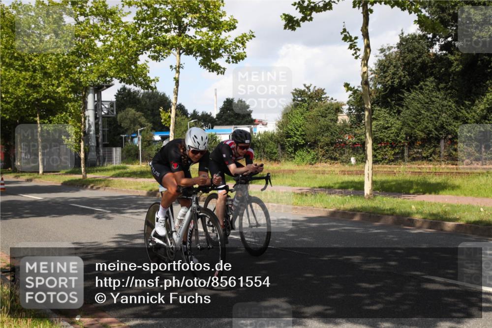 10.08.2025 - GEWOBA Citytriathlon Bremen Yannick Fuchs http://msf.ph/oto/8561554 10.08.2025 12:18:23 Radfahren 579, 582, 637, 678, 680, 763, 855, 914, 919, 973 meine-sportfotos.de