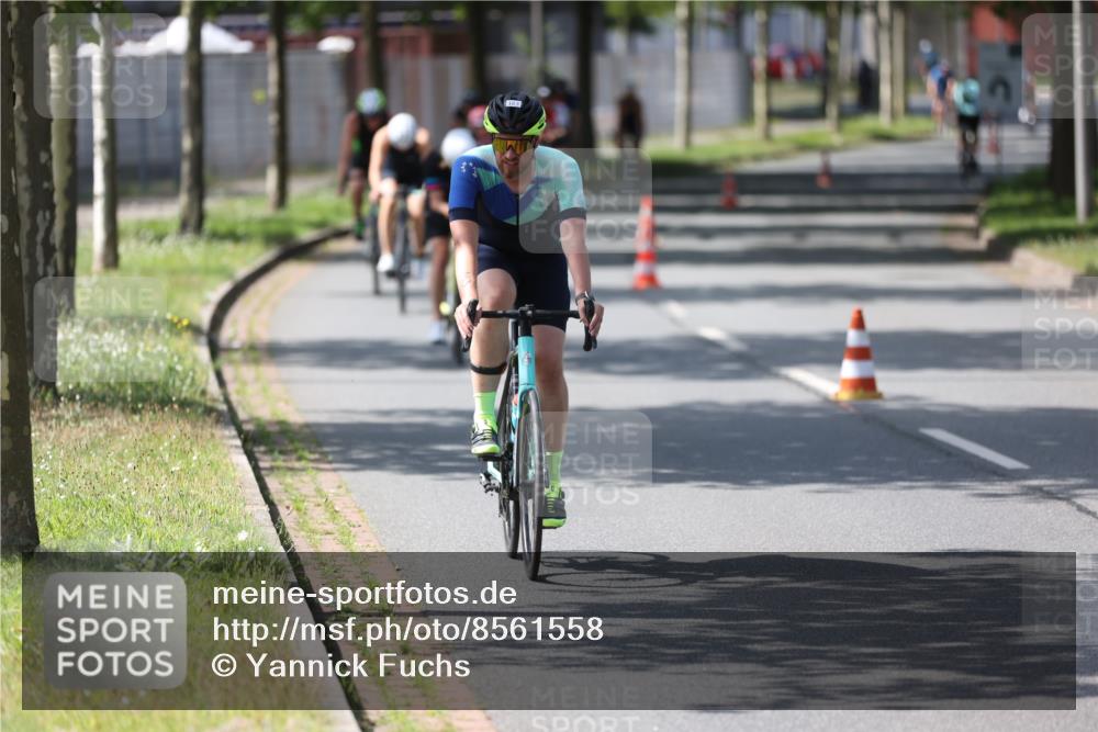 10.08.2025 - GEWOBA Citytriathlon Bremen Yannick Fuchs http://msf.ph/oto/8561558 10.08.2025 14:23:11 Radfahren 163, 200, 209, 213, 222, 225, 246, 249, 288, 423, 431, 478, 480 meine-sportfotos.de