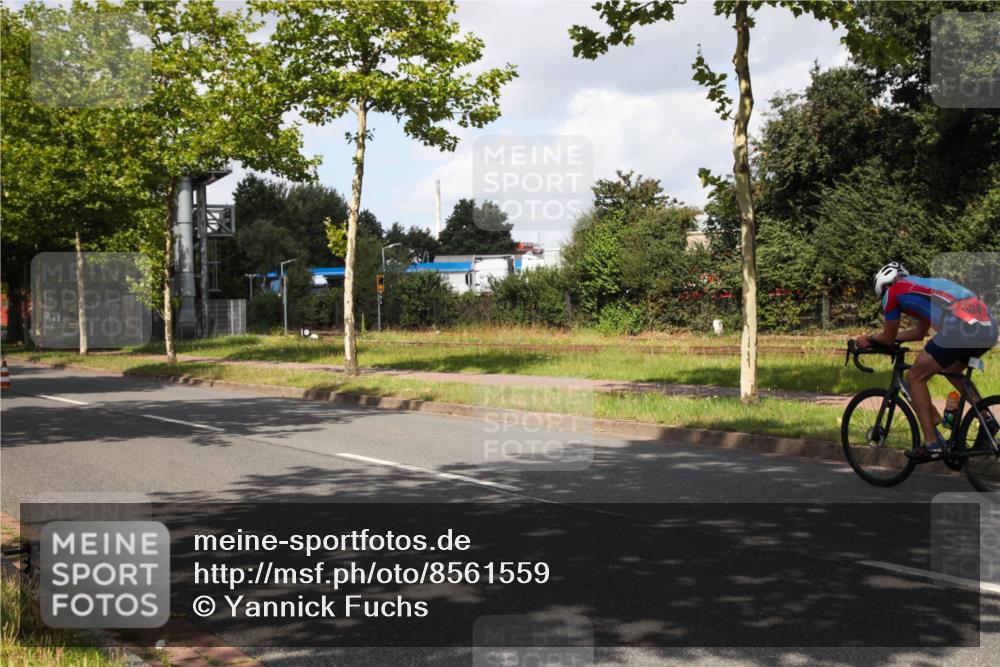 10.08.2025 - GEWOBA Citytriathlon Bremen Yannick Fuchs http://msf.ph/oto/8561559 10.08.2025 12:18:26 Radfahren 584, 637, 678, 680, 759, 763, 781, 855, 914, 919, 973 meine-sportfotos.de