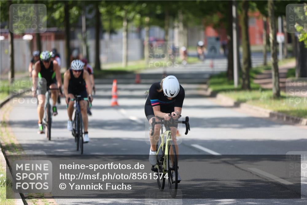 10.08.2025 - GEWOBA Citytriathlon Bremen Yannick Fuchs http://msf.ph/oto/8561574 10.08.2025 14:23:13 Radfahren 154, 163, 200, 209, 213, 222, 225, 246, 249, 288, 423, 431, 478, 480 meine-sportfotos.de