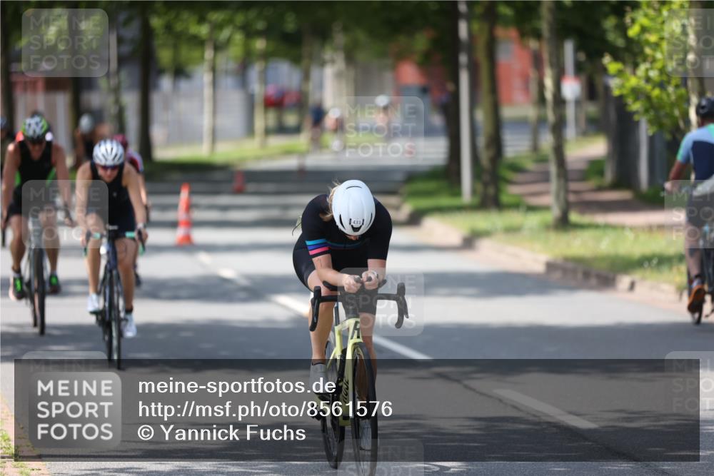 10.08.2025 - GEWOBA Citytriathlon Bremen Yannick Fuchs http://msf.ph/oto/8561576 10.08.2025 14:23:13 Radfahren 154, 163, 200, 209, 213, 222, 225, 246, 249, 288, 423, 431, 478, 480 meine-sportfotos.de