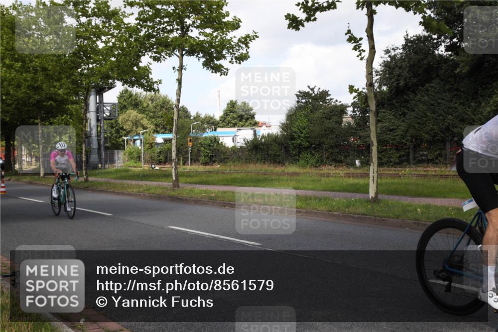 10.08.2025 - GEWOBA Citytriathlon Bremen Yannick Fuchs http://msf.ph/oto/8561579 10.08.2025 12:18:38 Radfahren 584, 637, 642, 652, 678, 680, 759, 763, 781, 855, 919, 1015, 1018, 1029 meine-sportfotos.de