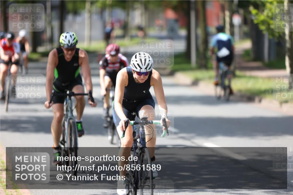 10.08.2025 - GEWOBA Citytriathlon Bremen Yannick Fuchs http://msf.ph/oto/8561589 10.08.2025 14:23:15 Radfahren 99, 154, 163, 200, 209, 213, 222, 225, 249, 423, 431, 478, 480 meine-sportfotos.de