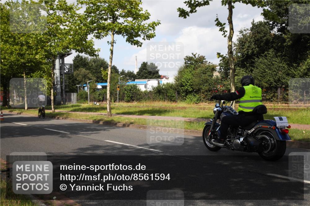 10.08.2025 - GEWOBA Citytriathlon Bremen Yannick Fuchs http://msf.ph/oto/8561594 10.08.2025 12:18:46 Radfahren 556, 584, 642, 652, 678, 759, 781, 789, 790, 825, 853, 855, 919, 978, 982, 1015, 1018, 1029 meine-sportfotos.de