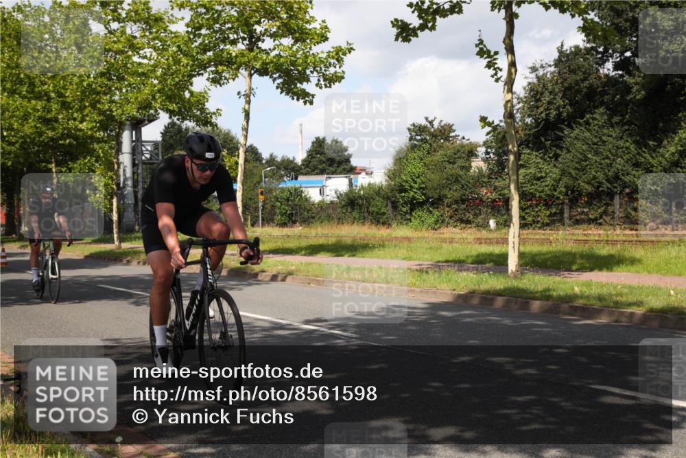 10.08.2025 - GEWOBA Citytriathlon Bremen Yannick Fuchs http://msf.ph/oto/8561598 10.08.2025 12:18:51 Radfahren 556, 642, 652, 789, 790, 825, 853, 978, 982, 1015, 1018, 1029 meine-sportfotos.de