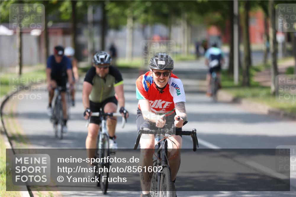 10.08.2025 - GEWOBA Citytriathlon Bremen Yannick Fuchs http://msf.ph/oto/8561602 10.08.2025 14:23:17 Radfahren 99, 154, 163, 200, 209, 213, 222, 225, 249, 251, 423, 431, 478, 480 meine-sportfotos.de