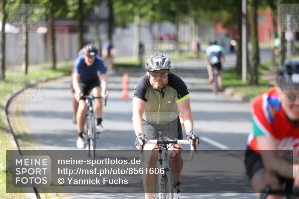 10.08.2025 - GEWOBA Citytriathlon Bremen Yannick Fuchs http://msf.ph/oto/8561606 10.08.2025 14:23:17 Radfahren 99, 154, 163, 200, 209, 213, 222, 225, 249, 251, 423, 431, 478, 480 meine-sportfotos.de