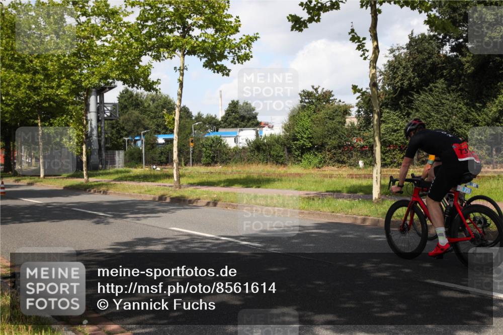 10.08.2025 - GEWOBA Citytriathlon Bremen Yannick Fuchs http://msf.ph/oto/8561614 10.08.2025 12:19:08 Radfahren 556, 709, 750, 853, 978, 982 meine-sportfotos.de