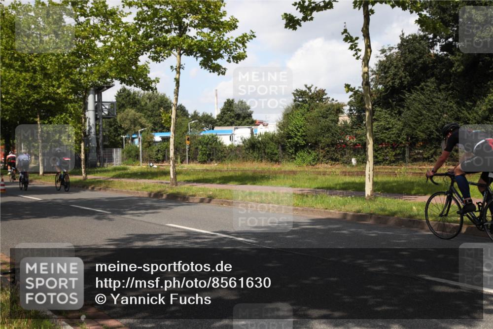 10.08.2025 - GEWOBA Citytriathlon Bremen Yannick Fuchs http://msf.ph/oto/8561630 10.08.2025 12:19:17 Radfahren 709, 750, 762, 804, 1033 meine-sportfotos.de