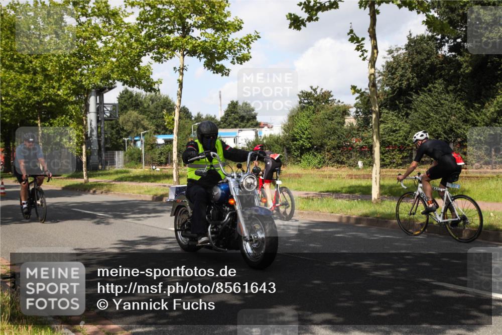 10.08.2025 - GEWOBA Citytriathlon Bremen Yannick Fuchs http://msf.ph/oto/8561643 10.08.2025 12:19:27 Radfahren 749, 750, 762, 804, 872, 1033 meine-sportfotos.de