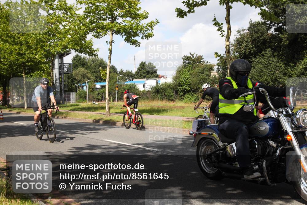 10.08.2025 - GEWOBA Citytriathlon Bremen Yannick Fuchs http://msf.ph/oto/8561645 10.08.2025 12:19:27 Radfahren 749, 750, 762, 804, 872, 1033 meine-sportfotos.de