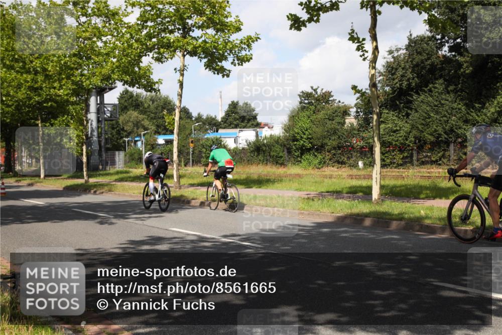 10.08.2025 - GEWOBA Citytriathlon Bremen Yannick Fuchs http://msf.ph/oto/8561665 10.08.2025 12:19:43 Radfahren 554, 719, 749, 872 meine-sportfotos.de