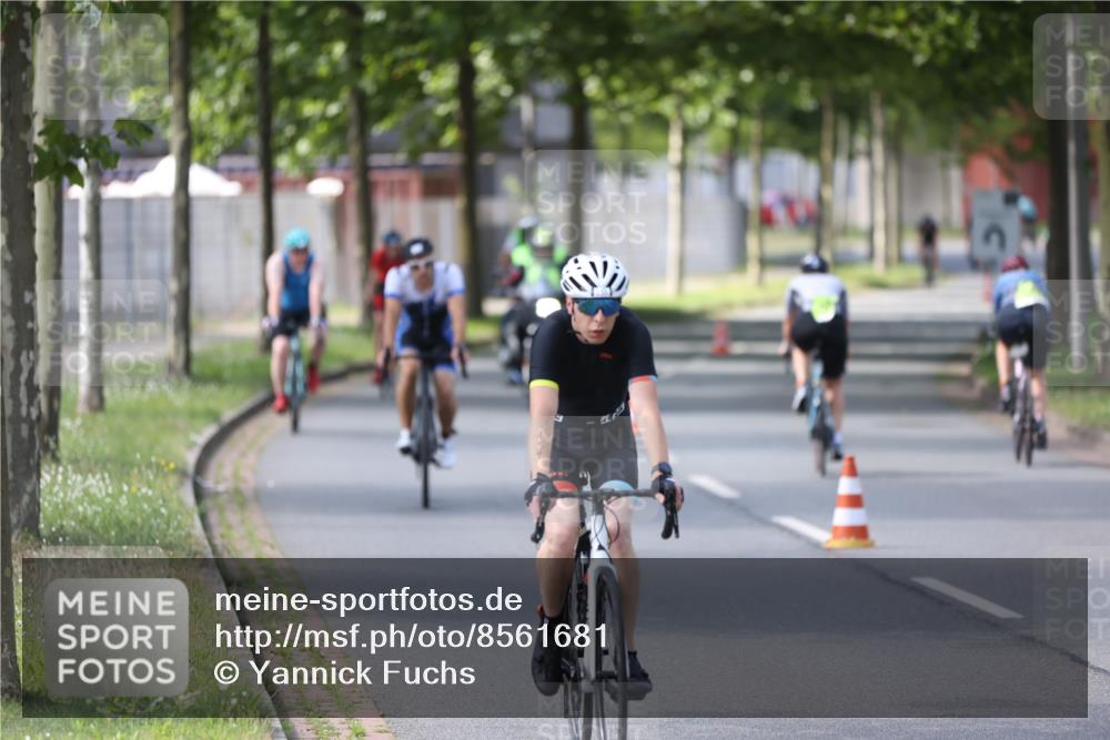 10.08.2025 - GEWOBA Citytriathlon Bremen Yannick Fuchs http://msf.ph/oto/8561681 10.08.2025 14:23:27 Radfahren 99, 154, 200, 205, 209, 213, 222, 225, 250, 251, 317, 478 meine-sportfotos.de