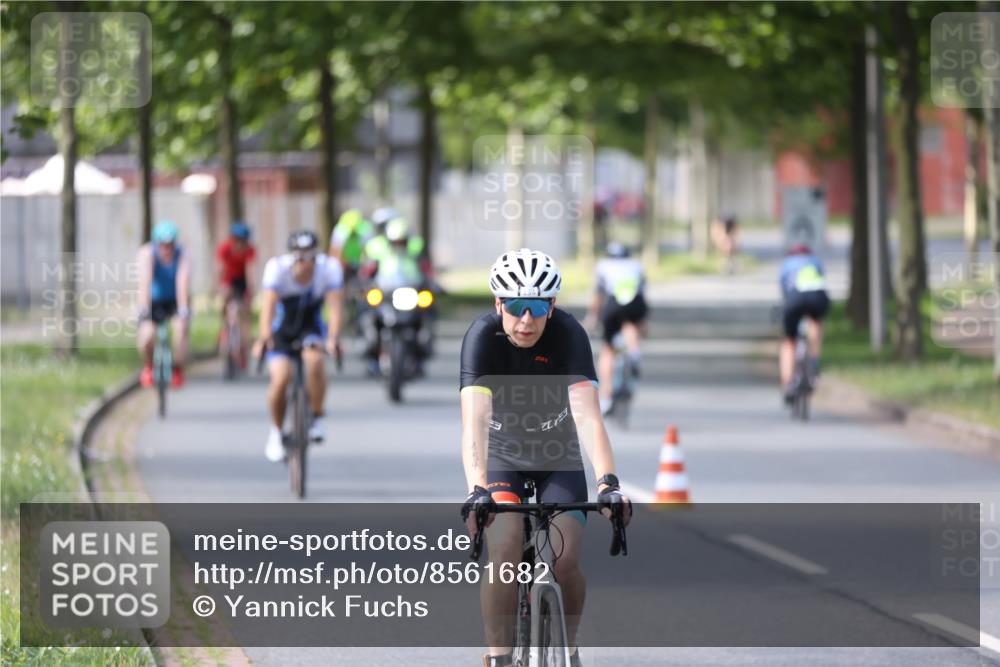 10.08.2025 - GEWOBA Citytriathlon Bremen Yannick Fuchs http://msf.ph/oto/8561682 10.08.2025 14:23:27 Radfahren 99, 154, 200, 205, 209, 213, 222, 225, 250, 251, 317, 478 meine-sportfotos.de