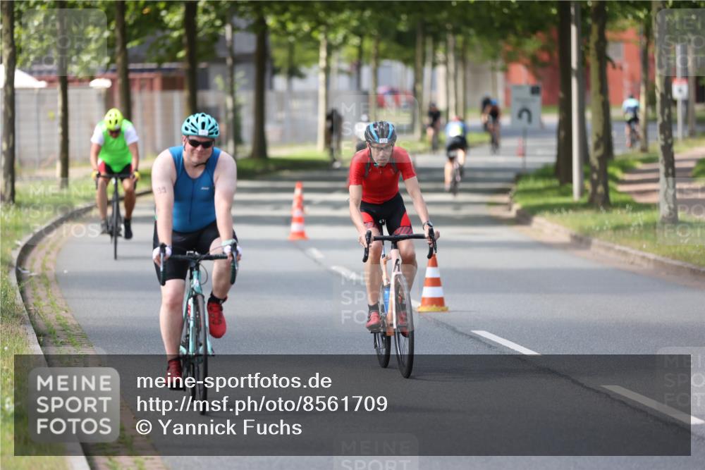 10.08.2025 - GEWOBA Citytriathlon Bremen Yannick Fuchs http://msf.ph/oto/8561709 10.08.2025 14:23:31 Radfahren 99, 154, 158, 200, 205, 225, 234, 250, 251, 317 meine-sportfotos.de
