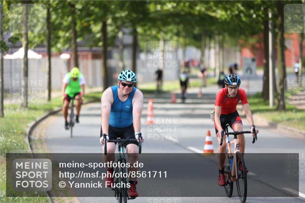 10.08.2025 - GEWOBA Citytriathlon Bremen Yannick Fuchs http://msf.ph/oto/8561711 10.08.2025 14:23:31 Radfahren 99, 154, 158, 200, 205, 225, 234, 250, 251, 317 meine-sportfotos.de