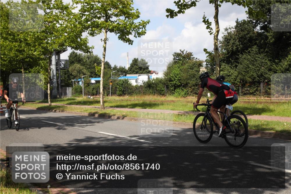 10.08.2025 - GEWOBA Citytriathlon Bremen Yannick Fuchs http://msf.ph/oto/8561740 10.08.2025 12:20:32 Radfahren 563, 565, 596, 631, 720, 734, 829, 900 meine-sportfotos.de