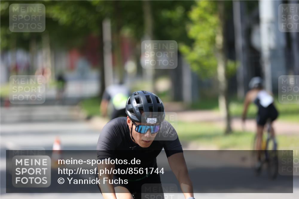 10.08.2025 - GEWOBA Citytriathlon Bremen Yannick Fuchs http://msf.ph/oto/8561744 10.08.2025 14:23:41 Radfahren 128, 158, 205, 234, 250, 251, 317 meine-sportfotos.de