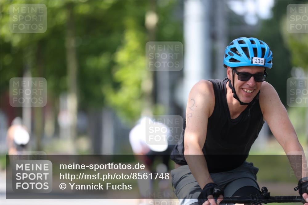 10.08.2025 - GEWOBA Citytriathlon Bremen Yannick Fuchs http://msf.ph/oto/8561748 10.08.2025 14:23:43 Radfahren 128, 158, 205, 234, 250, 317 meine-sportfotos.de