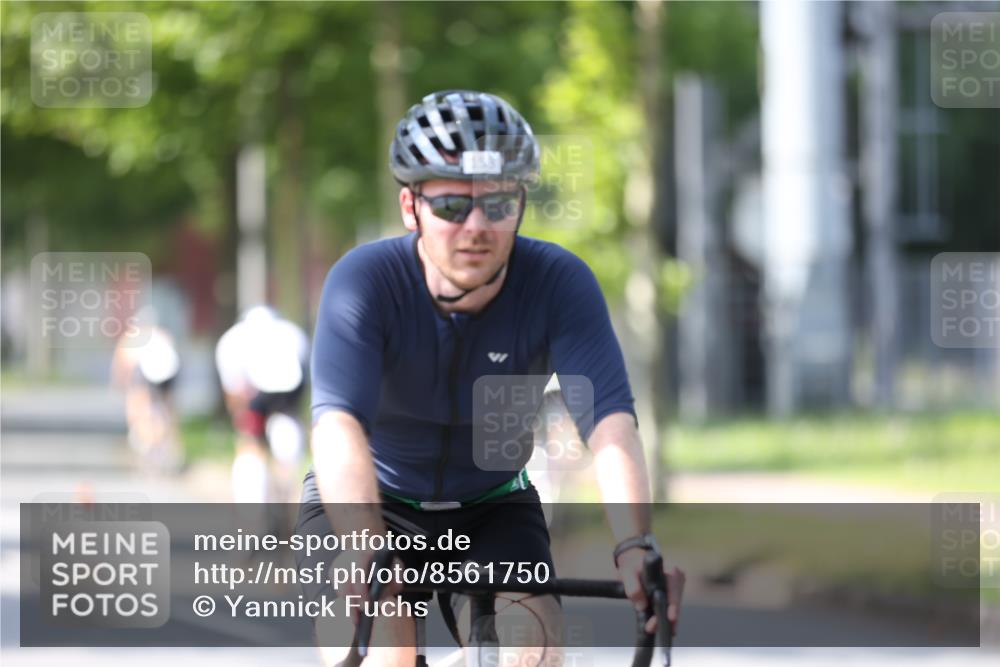 10.08.2025 - GEWOBA Citytriathlon Bremen Yannick Fuchs http://msf.ph/oto/8561750 10.08.2025 14:23:44 Radfahren 128, 158, 205, 234, 250 meine-sportfotos.de
